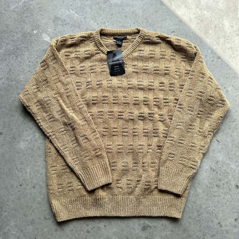 NWT Consensus Sportswear Men's Textured Sweater - L